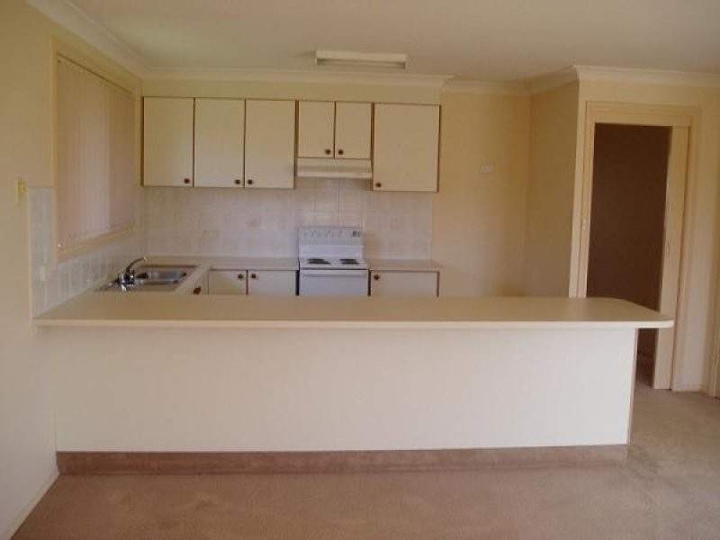 36 Northstoke Way, Orange NSW 2800