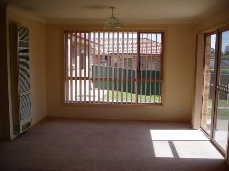 36 Northstoke Way, Orange NSW 2800