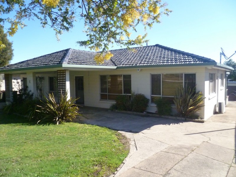 6 Mathoura Place, Orange NSW 2800