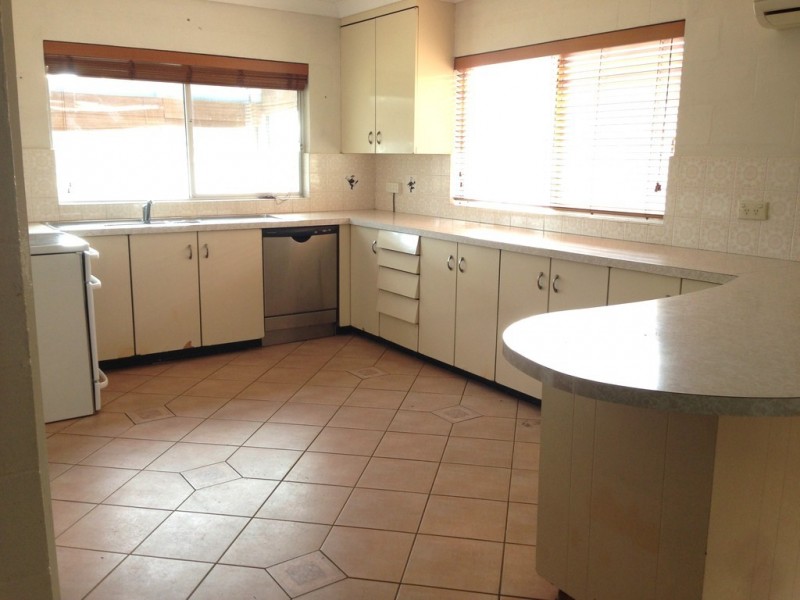 6 Mathoura Place, Orange NSW 2800