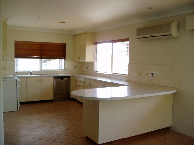6 Mathoura Place, Orange NSW 2800 Floorplan