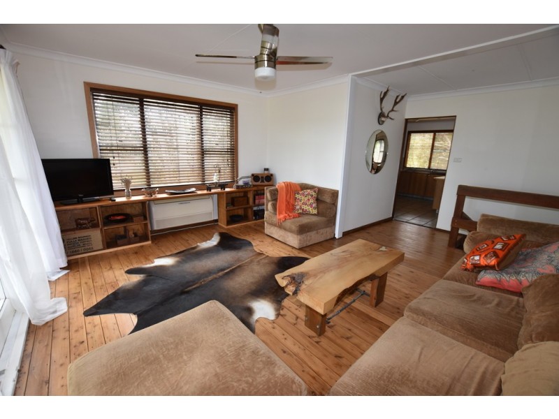 18 Carcoar Street, Spring Hill NSW 2800