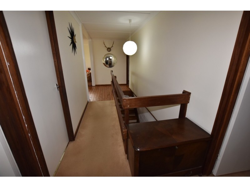 18 Carcoar Street, Spring Hill NSW 2800