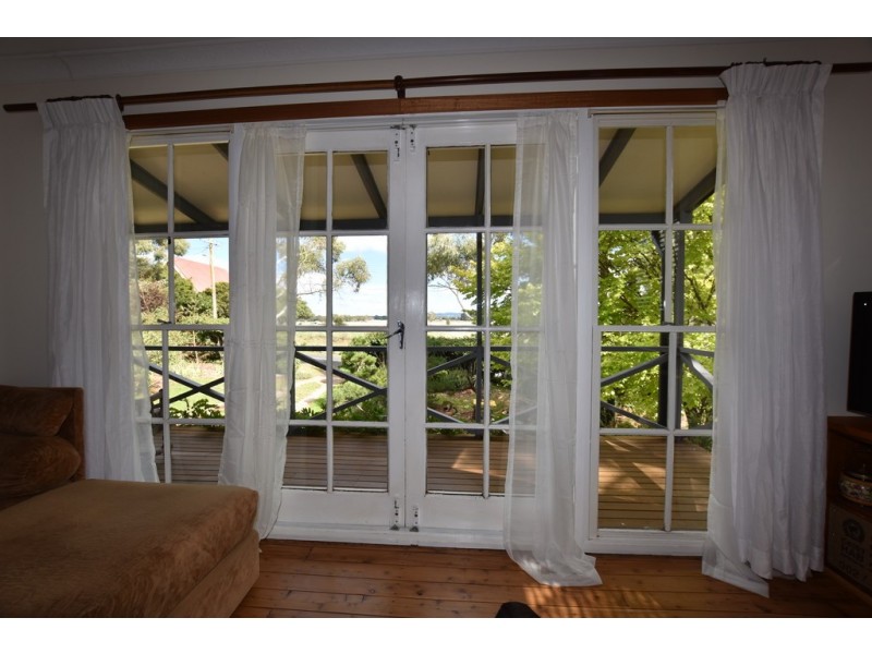 18 Carcoar Street, Spring Hill NSW 2800