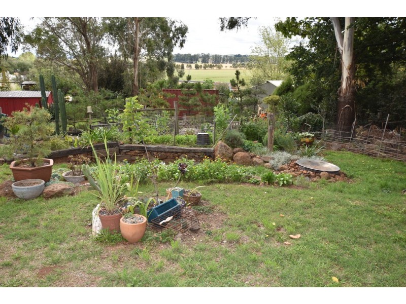 18 Carcoar Street, Spring Hill NSW 2800