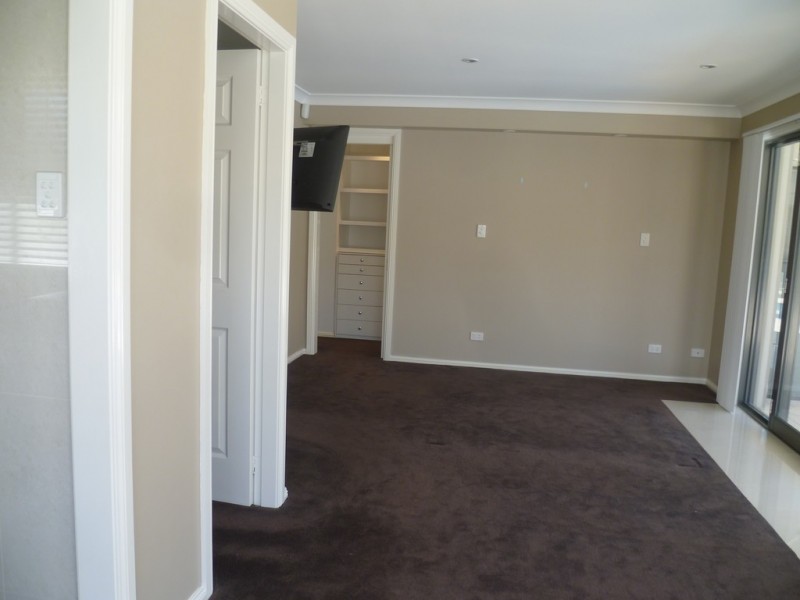 7 Melville Place, Orange NSW 2800