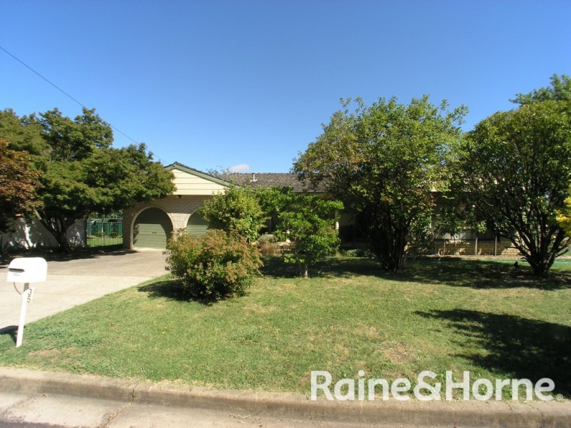 35 Sunny South Crescent, Orange NSW 2800