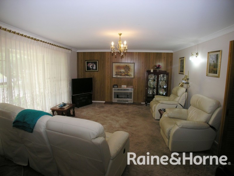 35 Sunny South Crescent, Orange NSW 2800