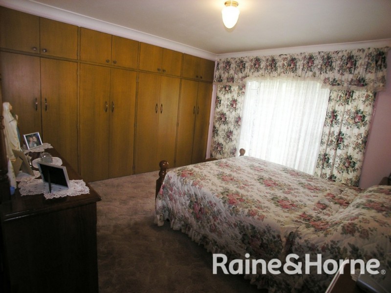 35 Sunny South Crescent, Orange NSW 2800