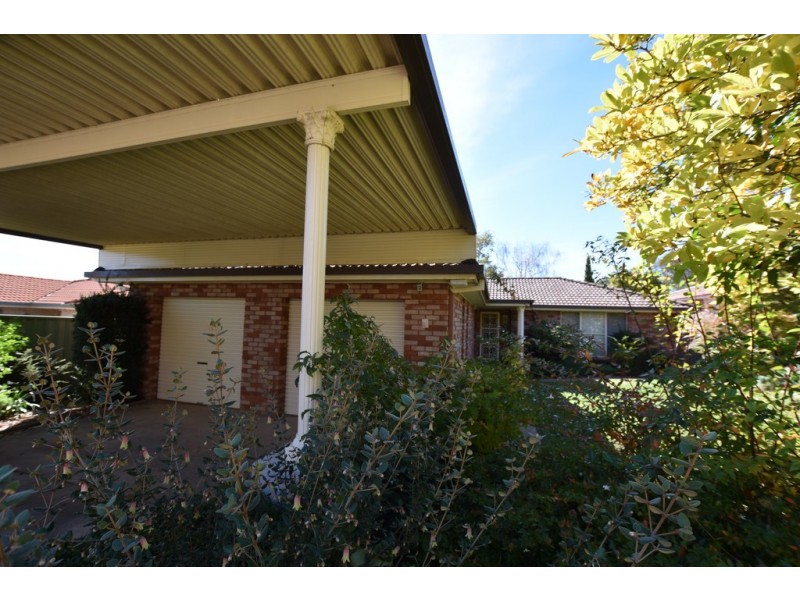 9 Holly Place, Orange NSW 2800