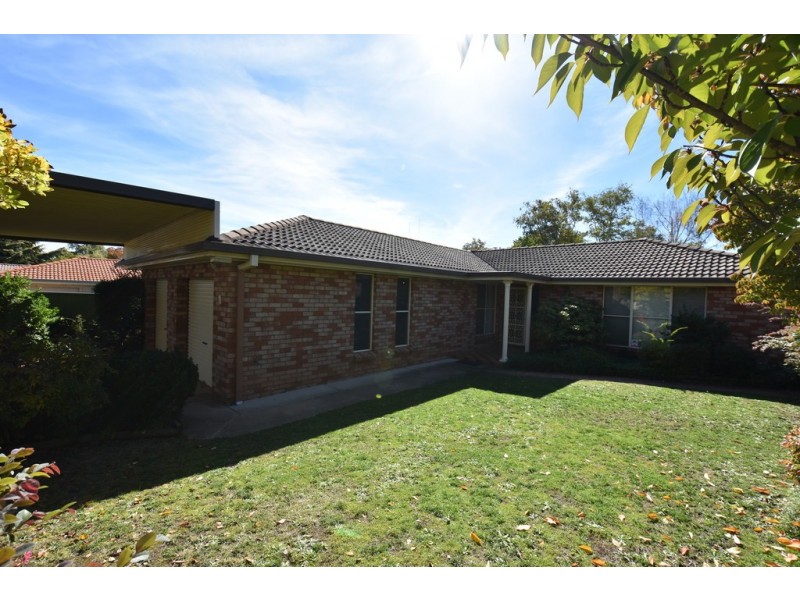 9 Holly Place, Orange NSW 2800