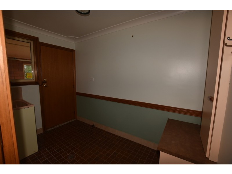 9 Holly Place, Orange NSW 2800