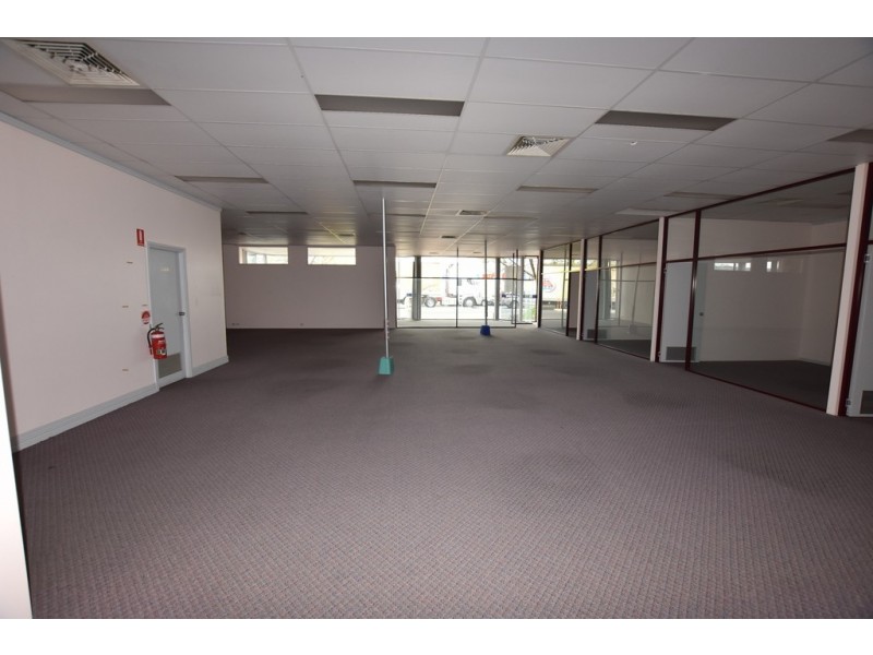 211 Peisley Street, Orange NSW 2800