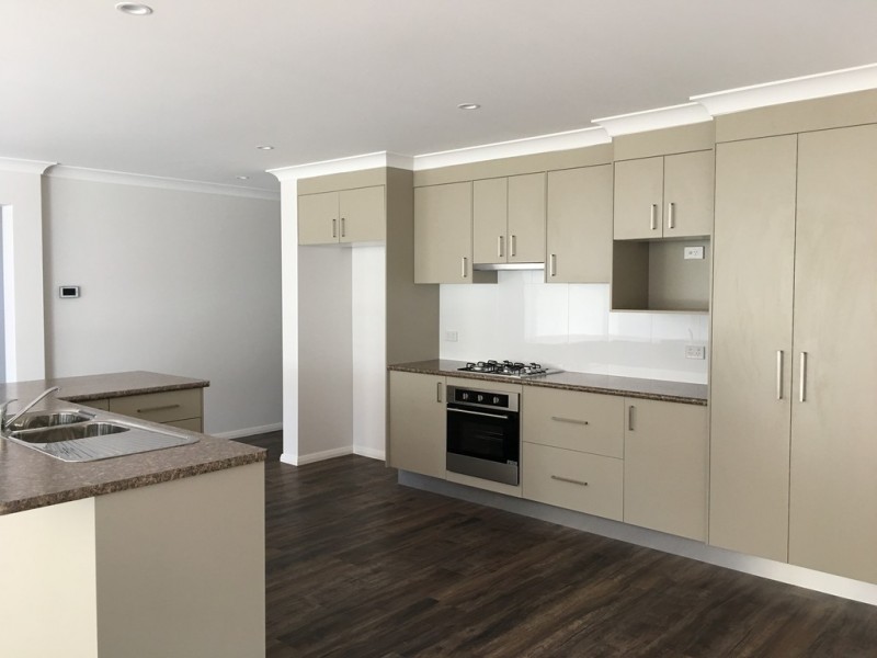 12 Holman Way, Orange NSW 2800