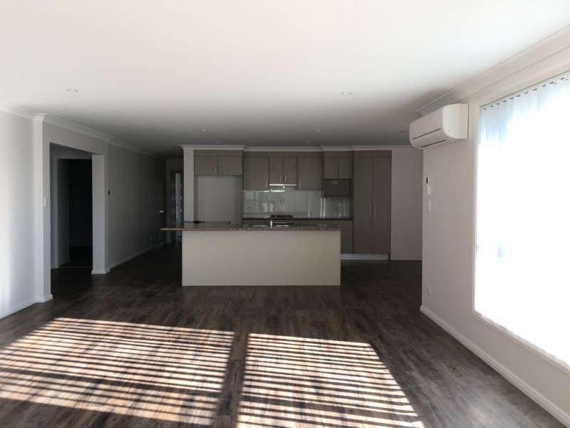 12 Holman Way, Orange NSW 2800