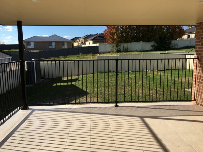 12 Holman Way, Orange NSW 2800