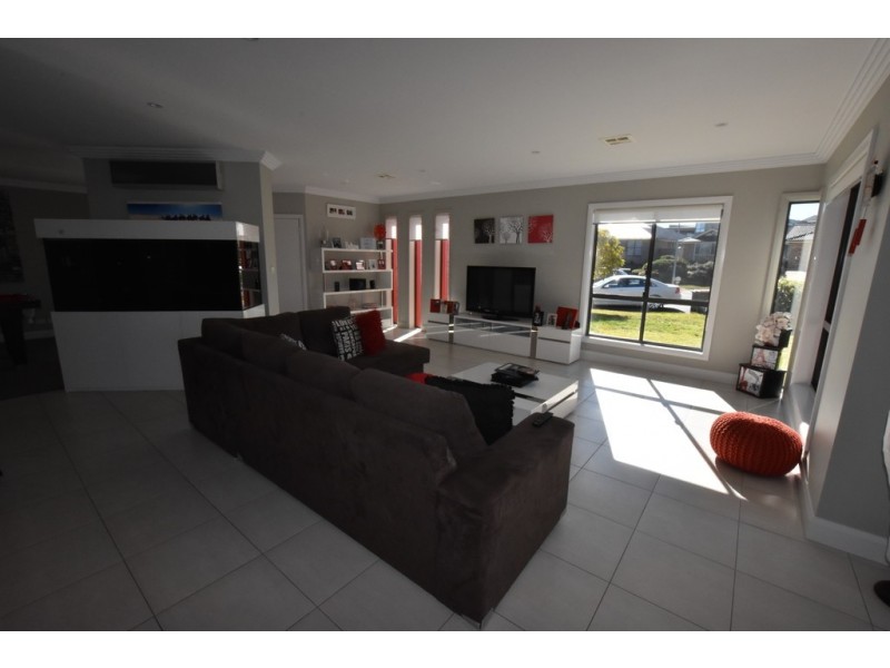 9 Brock Place, Orange NSW 2800