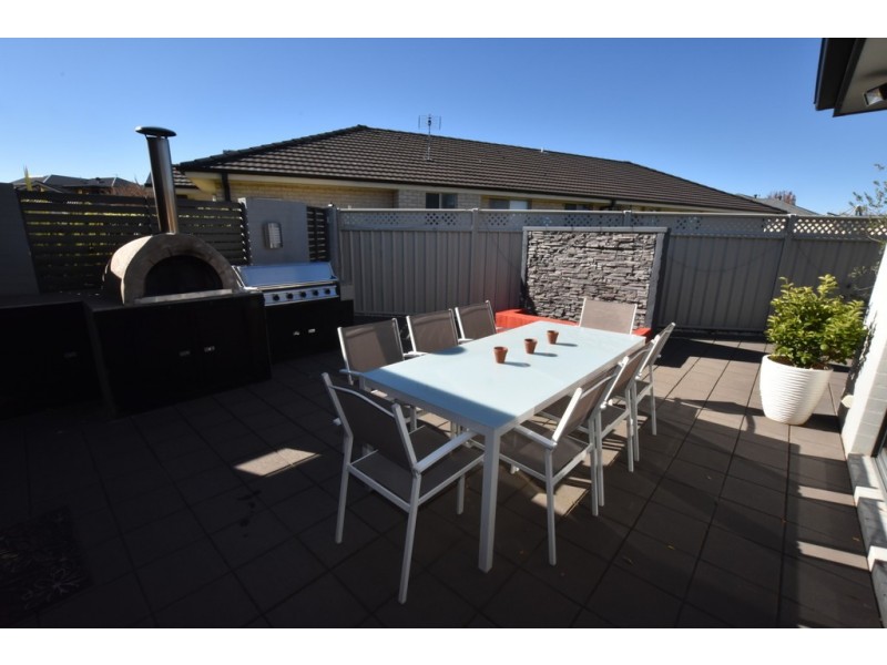 9 Brock Place, Orange NSW 2800