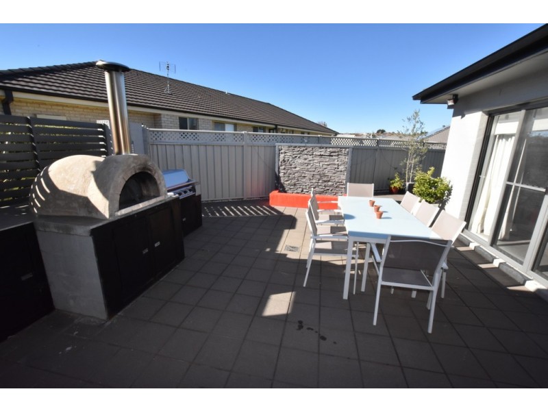 9 Brock Place, Orange NSW 2800