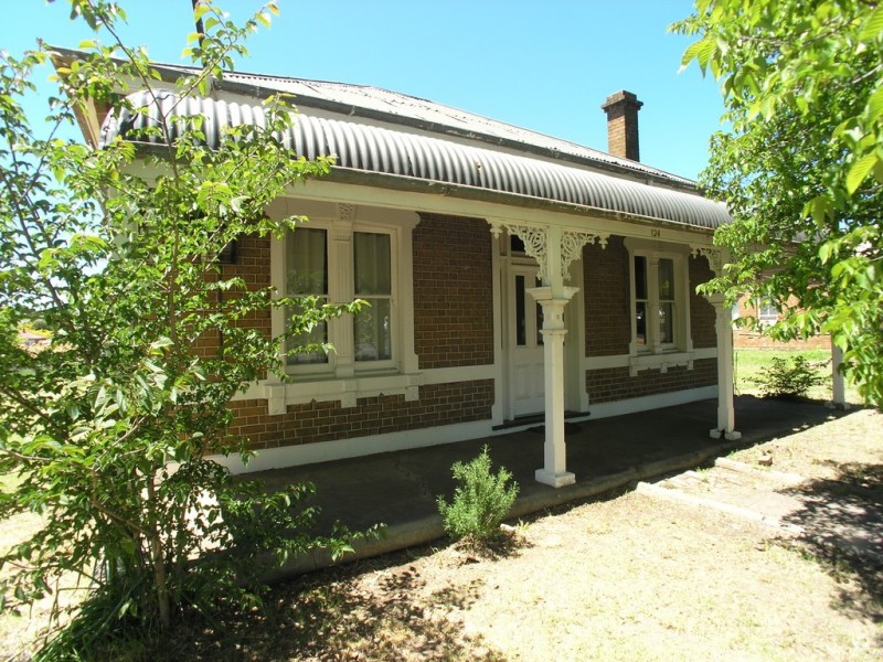 124 McLachlan Street, Orange NSW 2800