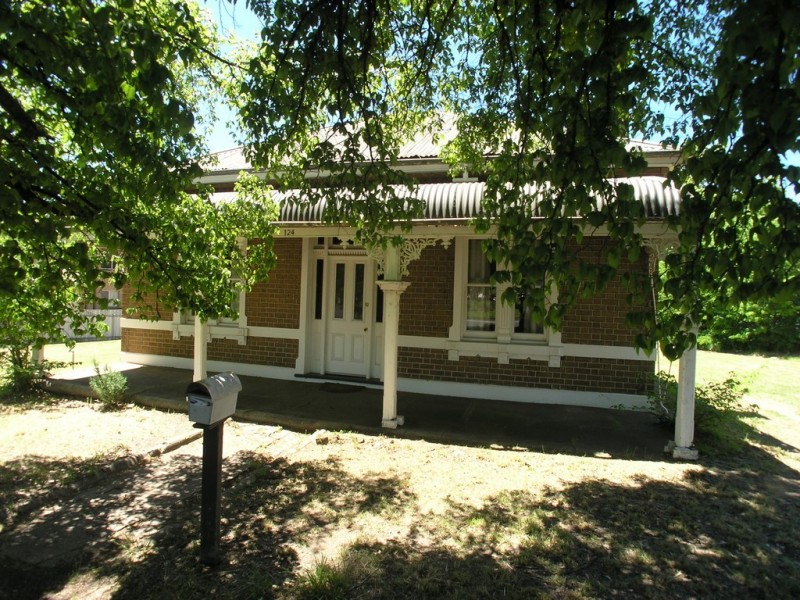 124 McLachlan Street, Orange NSW 2800