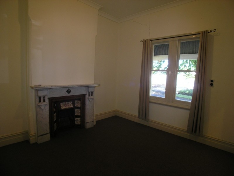 124 McLachlan Street, Orange NSW 2800
