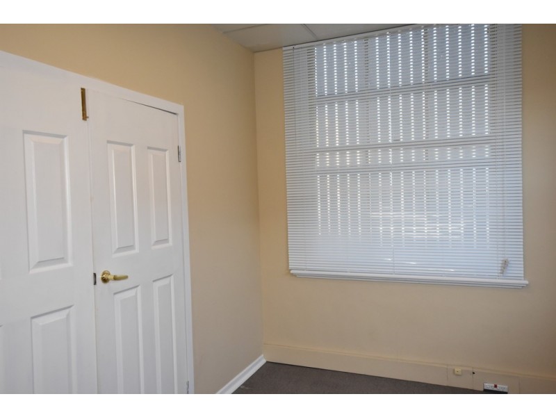 Level 1 / 205 Summer Street, Orange NSW 2800