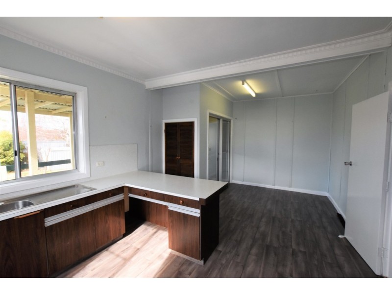 1710 Forest Road, Orange NSW 2800