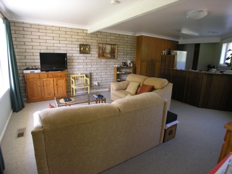 126A Coronation Drive, Orange NSW 2800