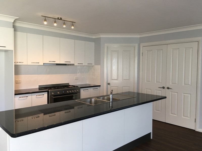 3 Maroney Close, Orange NSW 2800