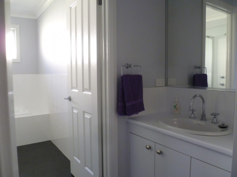 3 Maroney Close, Orange NSW 2800