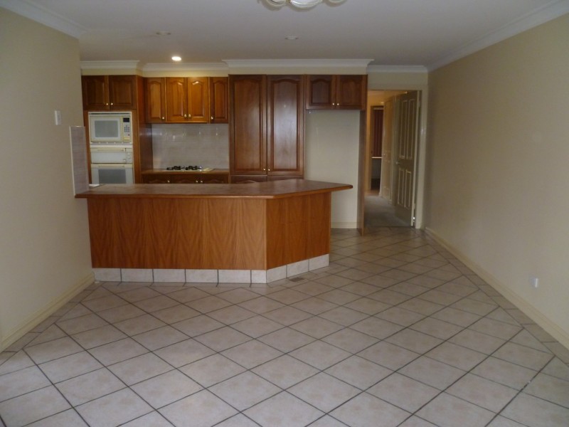 6 Alan Ridley Place, Orange NSW 2800