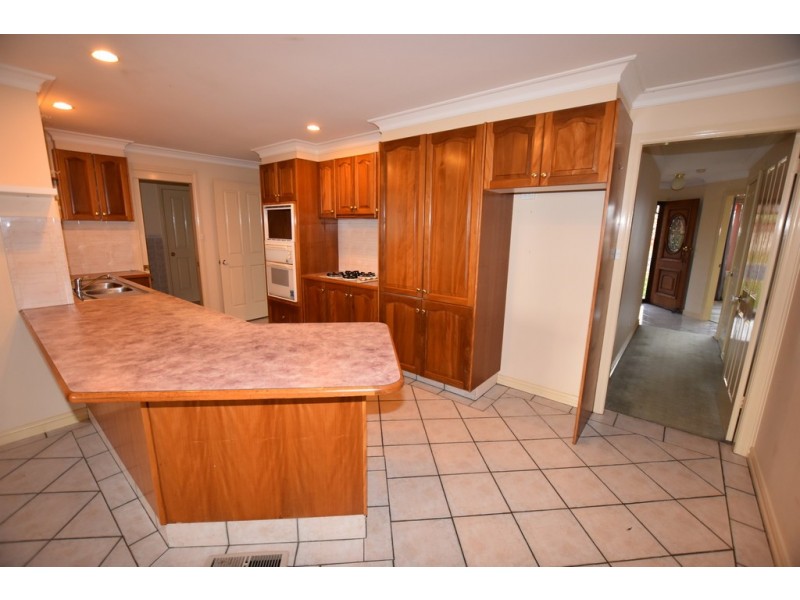 6 Alan Ridley Place, Orange NSW 2800