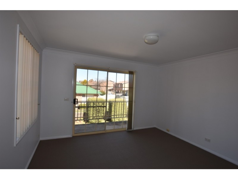 2 / 67 Kenna Street, Orange NSW 2800