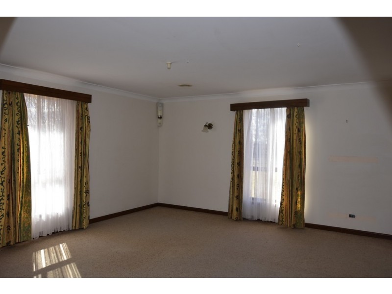 28 Wakeford Street, Orange NSW 2800