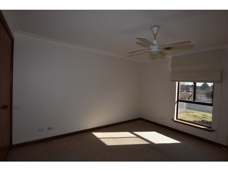 28 Wakeford Street, Orange NSW 2800