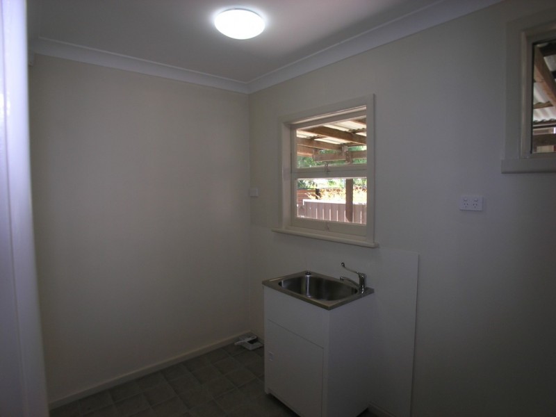 23 Burrendong Way, Orange NSW 2800