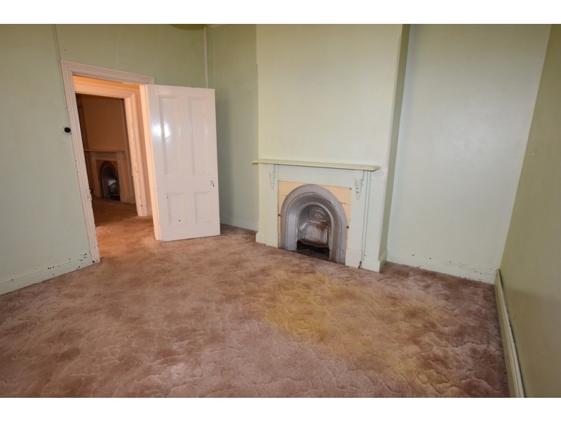 194 March Street, Orange NSW 2800