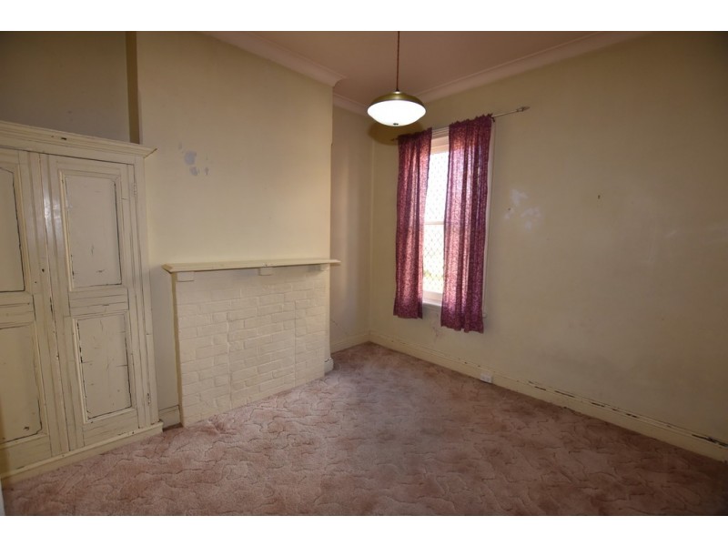 194 March Street, Orange NSW 2800