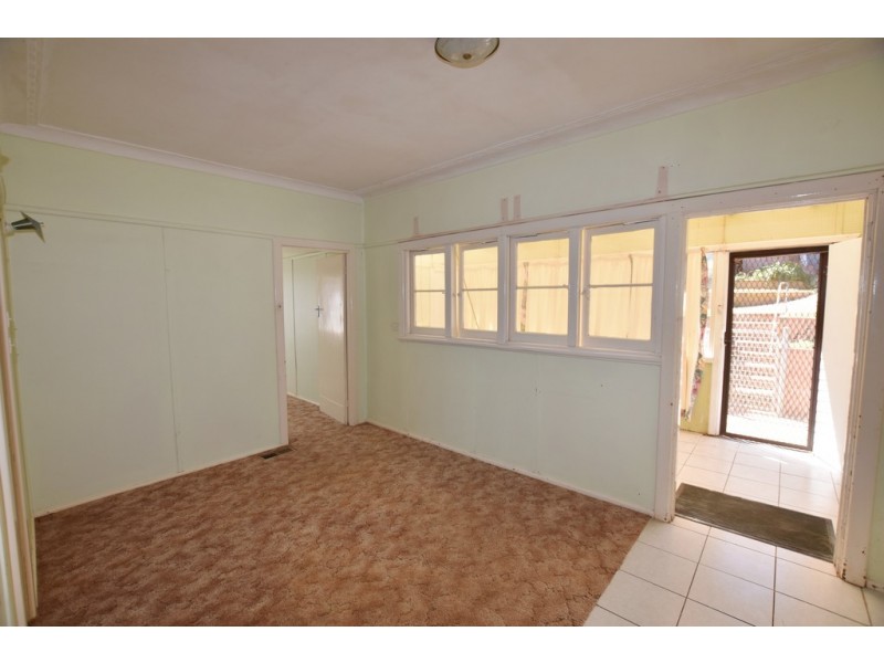 10 Park Street, Millthorpe NSW 2798