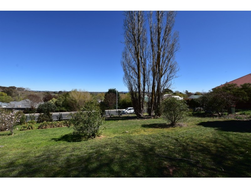 10 Park Street, Millthorpe NSW 2798