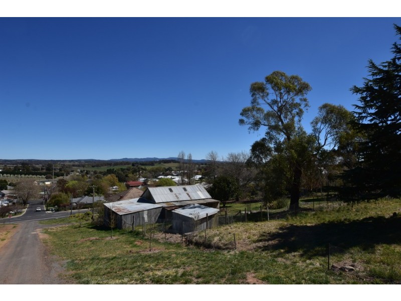 10 Park Street, Millthorpe NSW 2798