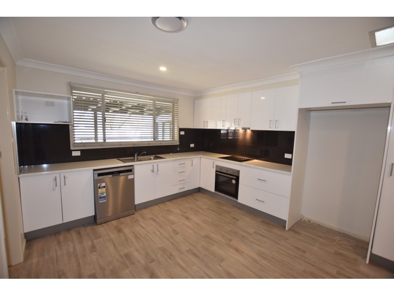 9 Talinga Place, Orange NSW 2800