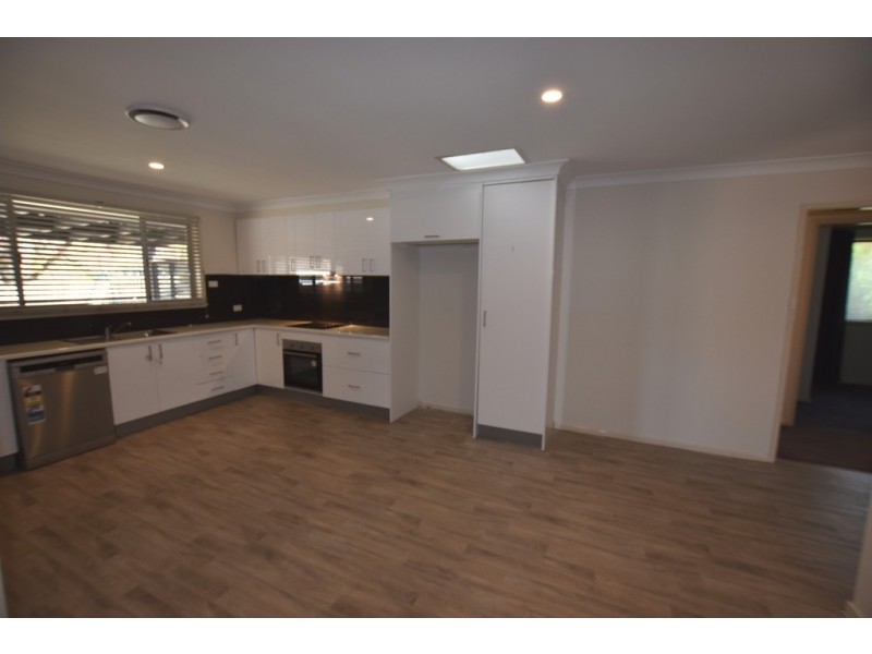 9 Talinga Place, Orange NSW 2800