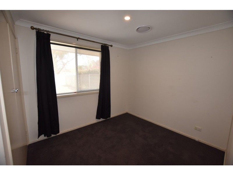 9 Talinga Place, Orange NSW 2800