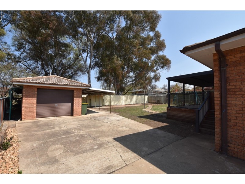 9 Talinga Place, Orange NSW 2800