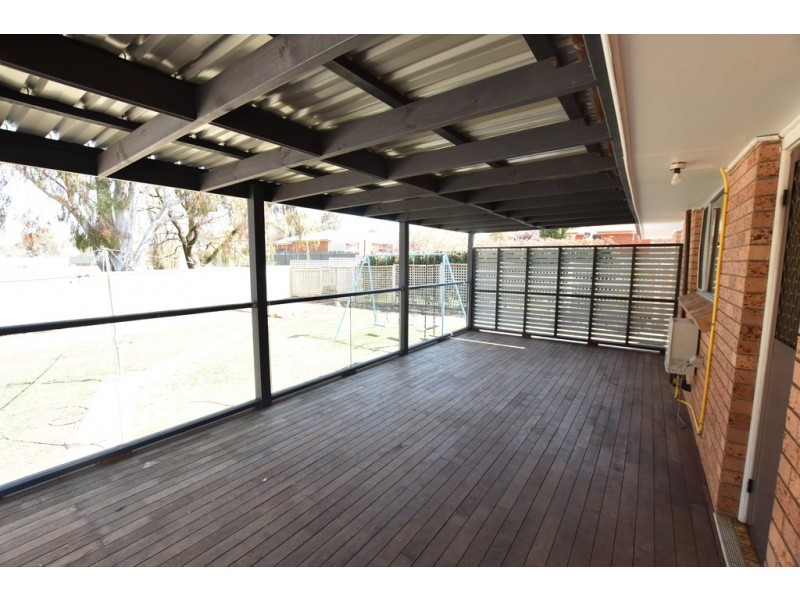 9 Talinga Place, Orange NSW 2800