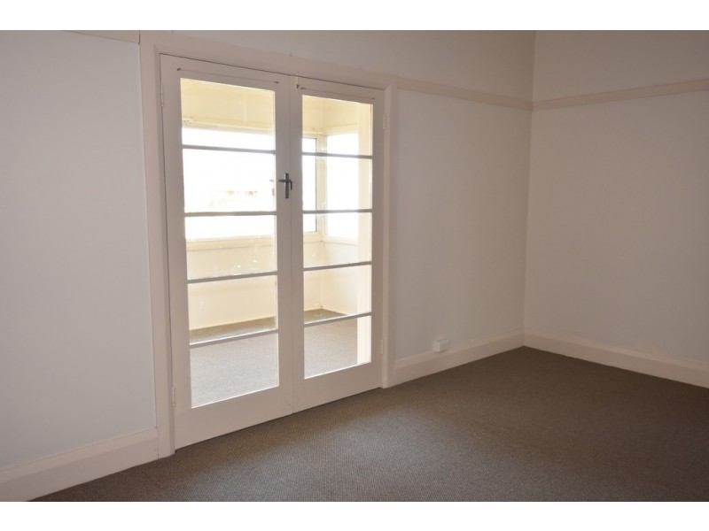 2 Summer Street, Orange NSW 2800