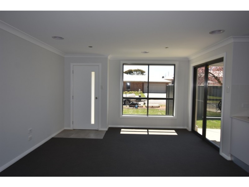 1A Redloum Place, Orange NSW 2800