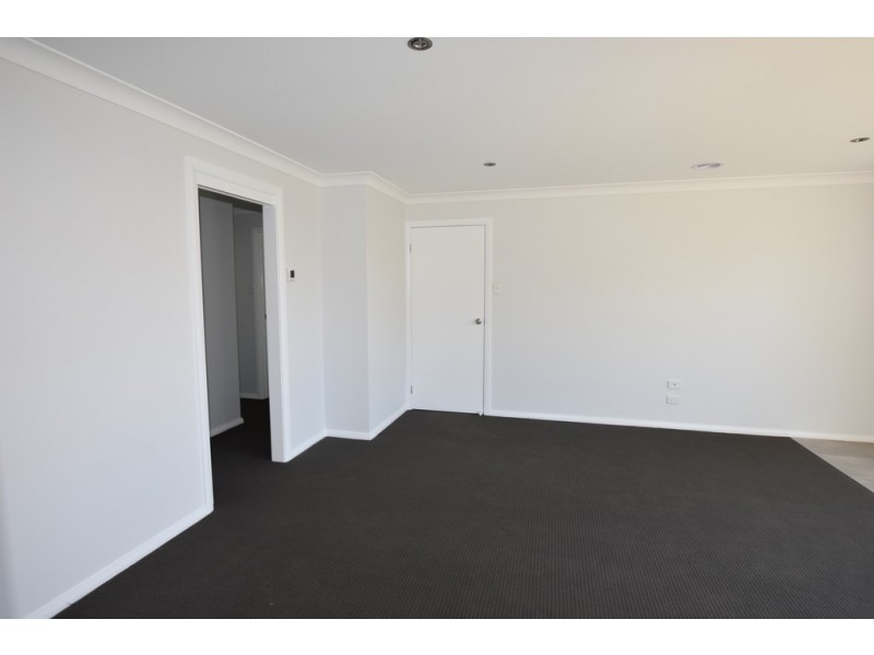 1A Redloum Place, Orange NSW 2800